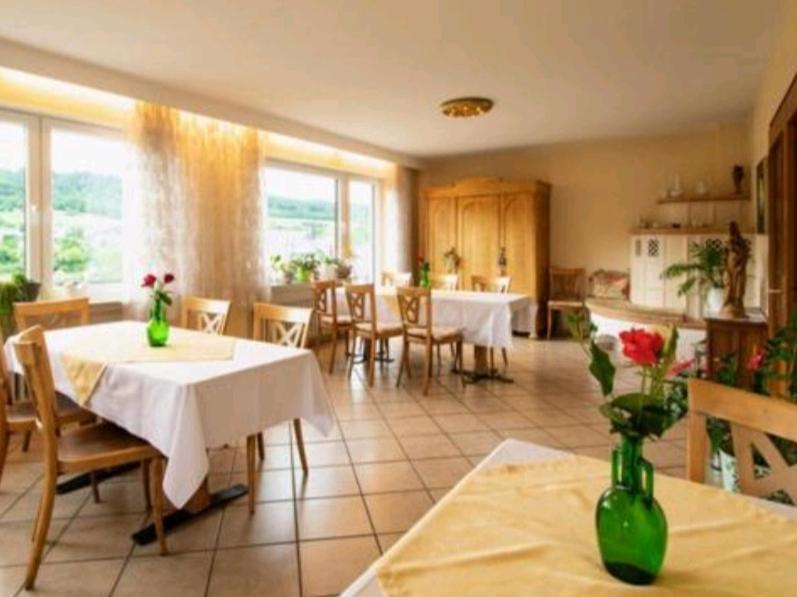 Kinheim Chateau-De-La-Moselle מראה חיצוני תמונה